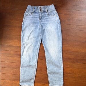 Hollister High Rise Blue Jeans Light Wash